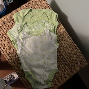 Onsies set of 3